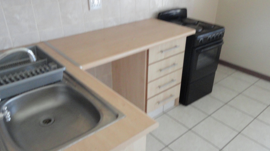 To Let 2 Bedroom Property for Rent in Die Bult North West